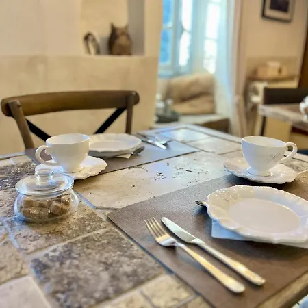 La Maison De Marguerite Nocleg ze śniadaniem 3*