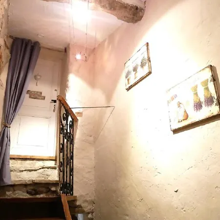 Nocleg ze śniadaniem La Maison De Marguerite 3*